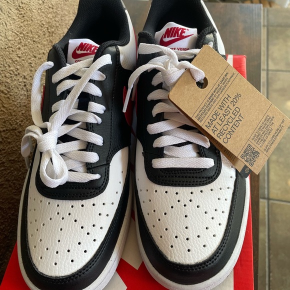 Nike Black and White Sneakers with Red Swoosh for women size 10 for men 8.5 - Picture 5 of 8